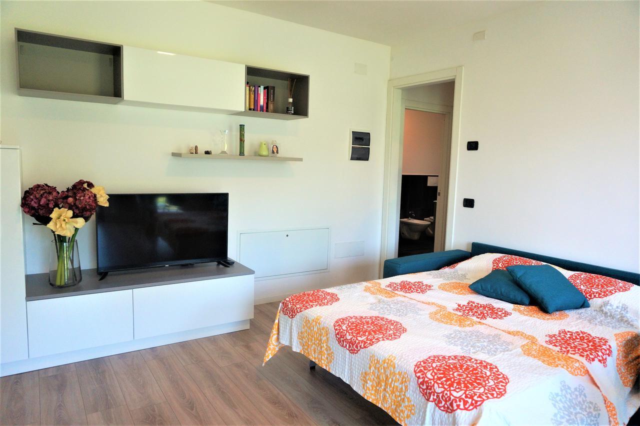 Apartament Deluxe Mayde Riva del Garda Exterior photo